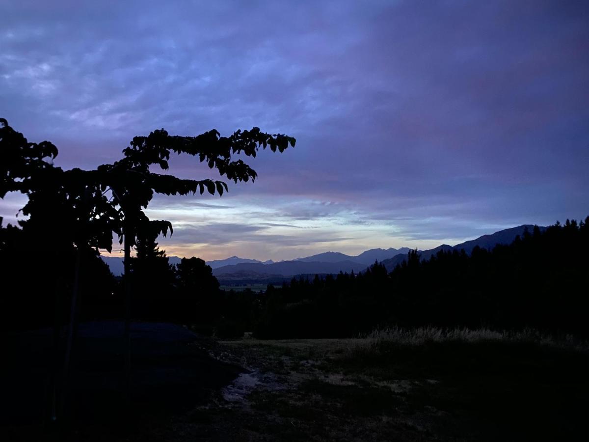 Mitchella Farm Lägenhet Wanaka Exteriör bild